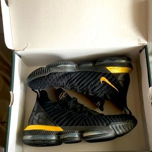 Lebron XVI